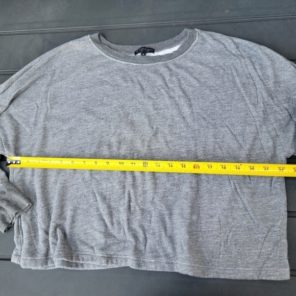 Beyond Yoga Lace Up Sleeve Sweatshirt M - Picture 5 of 9